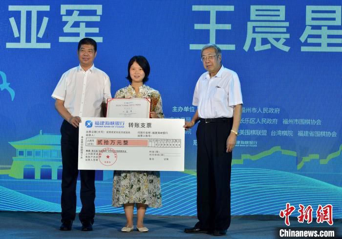 　　　　多伦多片子节的全球首映被放置在央街上古色古喷鼻的WinterGarden剧场。